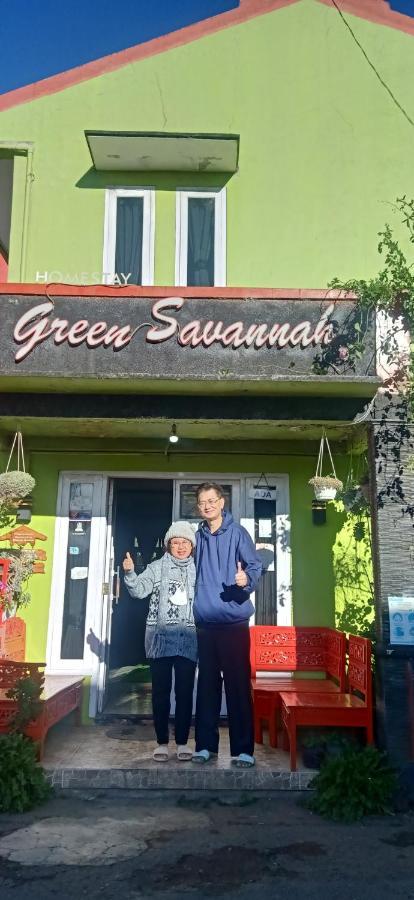 Green Savannah Homestay Syariah Diyeng Exterior foto